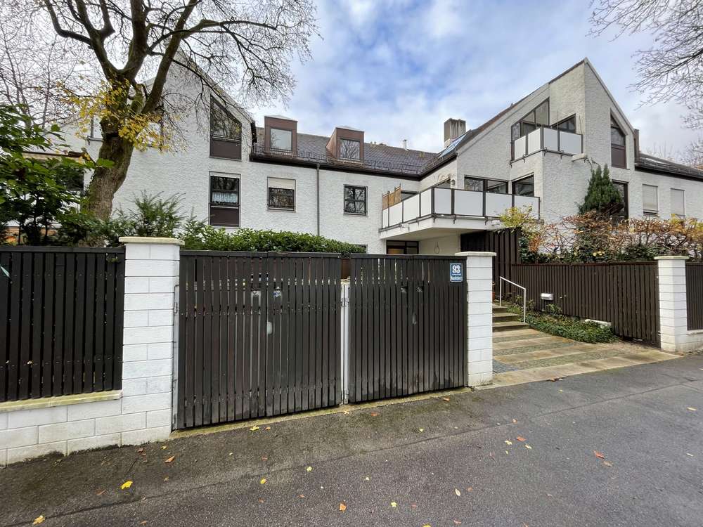 DG-Wohnung in Bestlage von Bogenhausen / Herzogpark